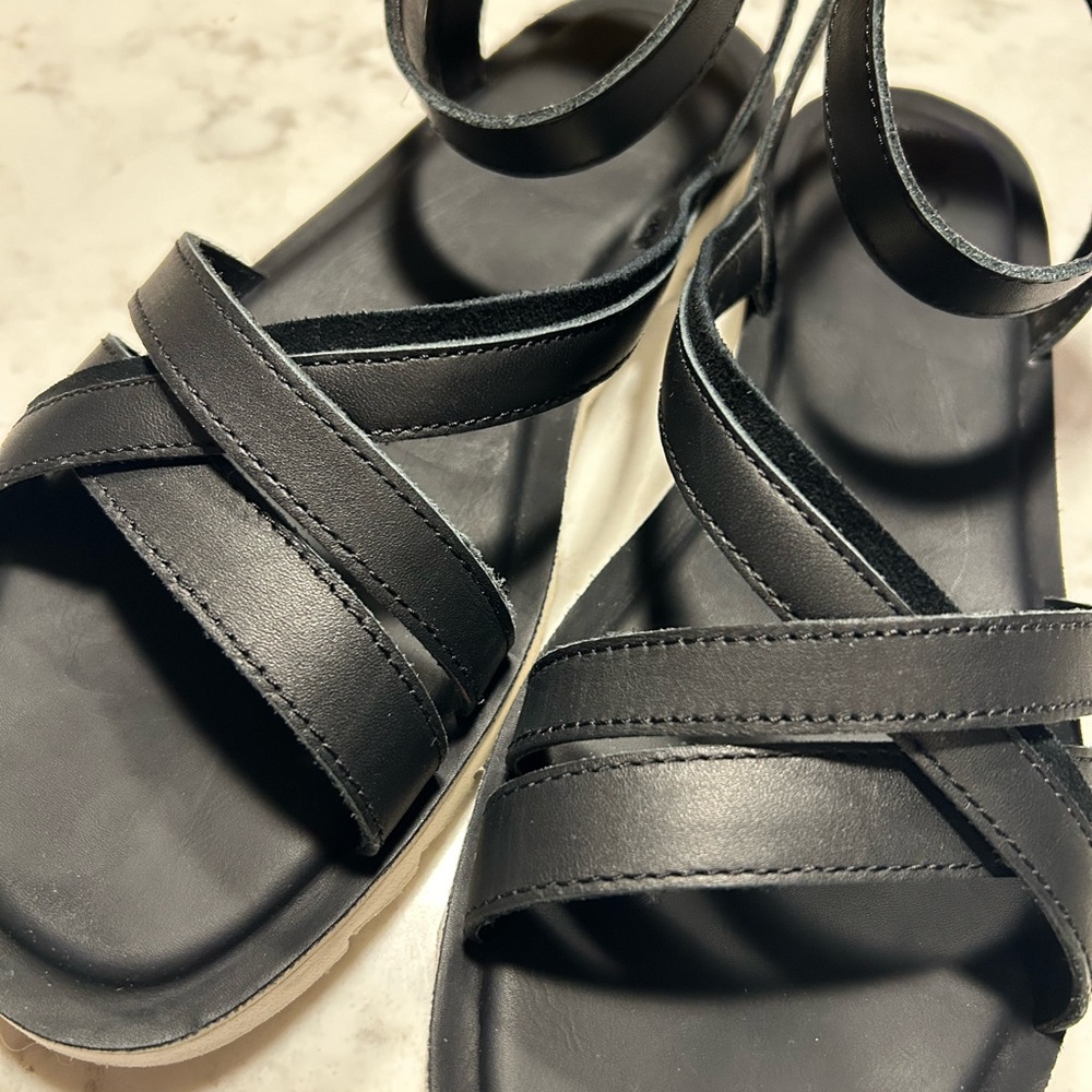 TOMS women’s black strappy sandals black Rory size 8.5